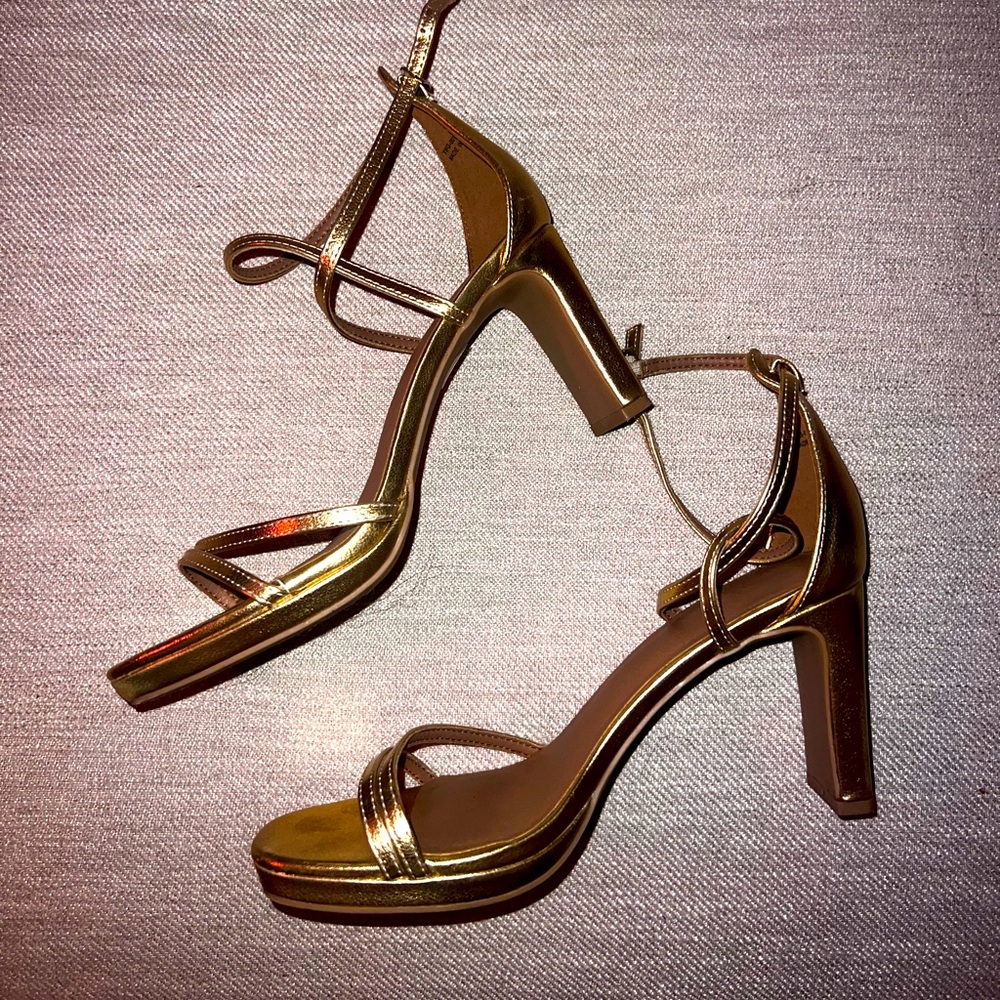 CHINESE LAUNDRY HEELS